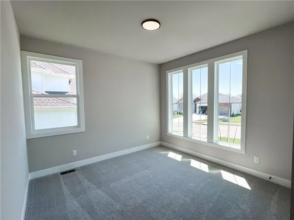$655,000 | 2701 Northeast Wheatley Drive, Blue Springs, MO 64029