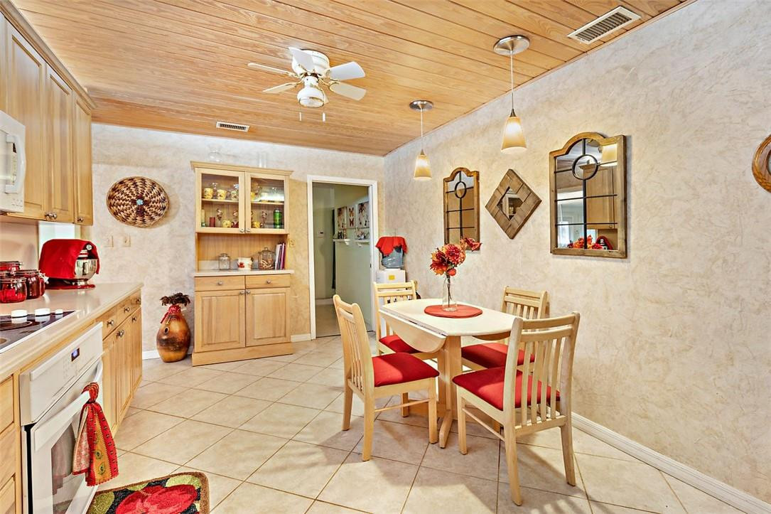 5610 Pine Tree Road Parkland, FL 33067 - Photo 13 of 40 Photo 13