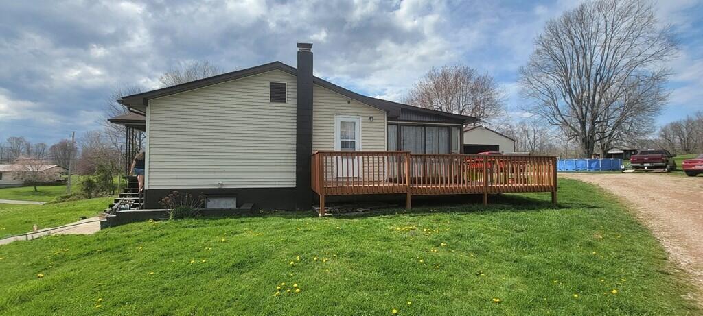 8224 Bull Run Road Vinton, OH 45686 - Photo 3 of 32 Side with Deck