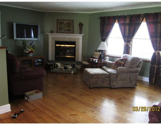 12199 Dewey Road Munith, MI 49259 - Photo 4 of 25 Photo 4