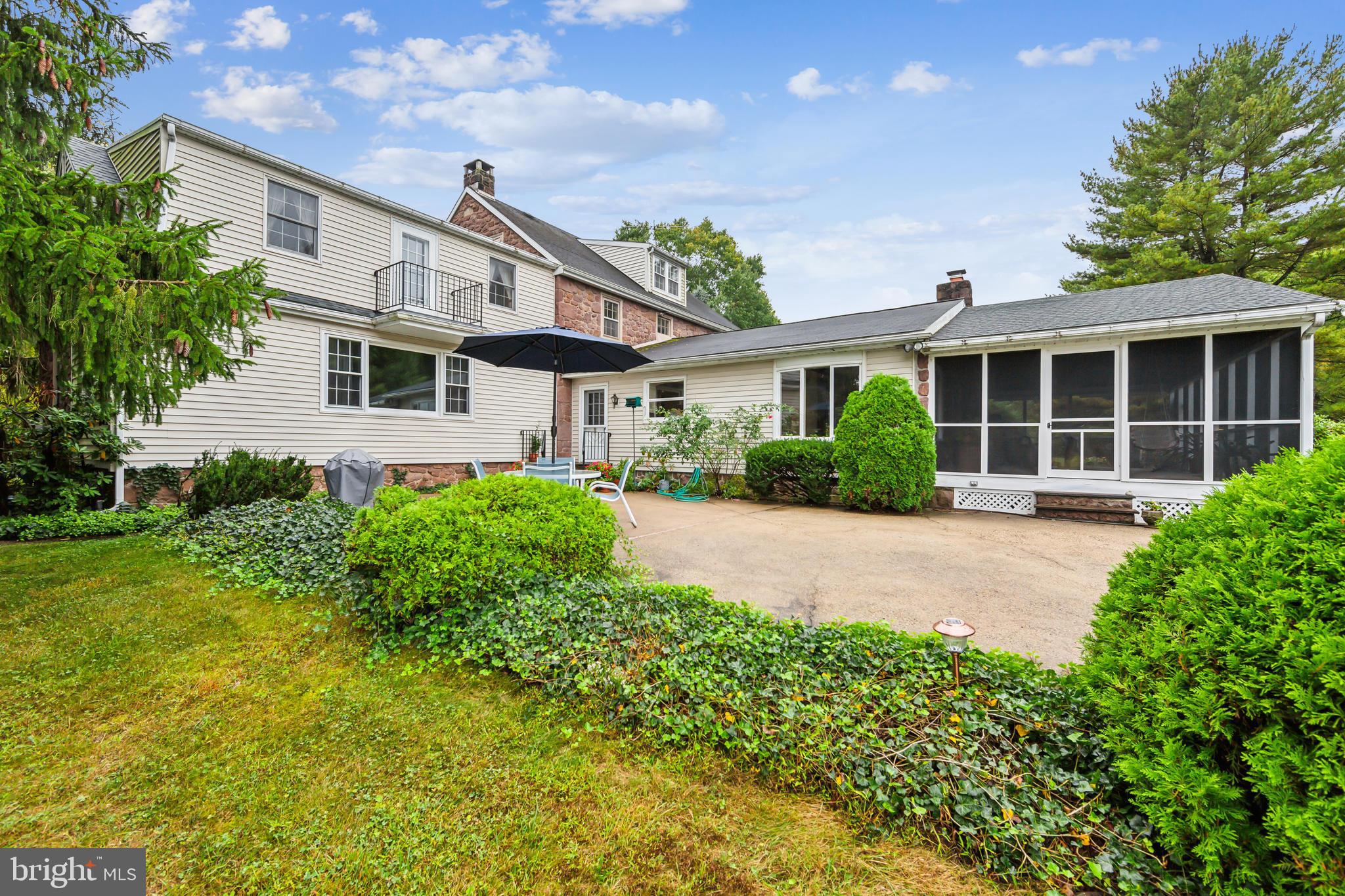 1820 Chestnut Hill Road Pottstown, PA 19465 - Photo 4 of 44 Gallery Image 4