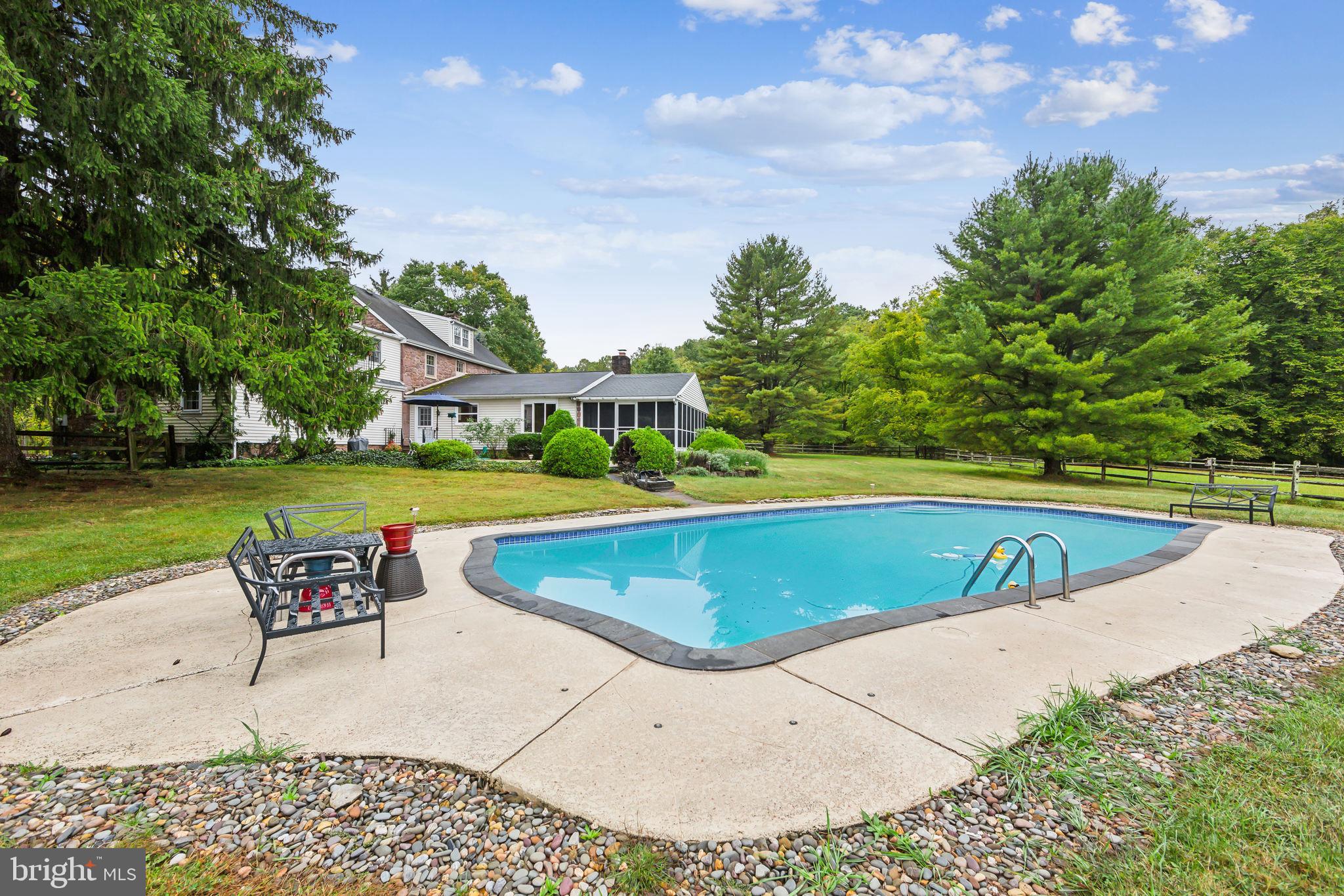 1820 Chestnut Hill Road Pottstown, PA 19465 - Photo 8 of 44 Gallery Image 8