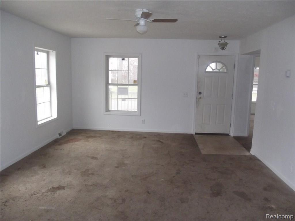 9668 Delmar Street Detroit, MI 48211 - Photo 5 of 12
