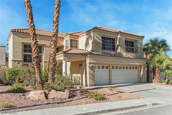 $875,000 | 7 Crown Valley Drive, Henderson, NV 89074