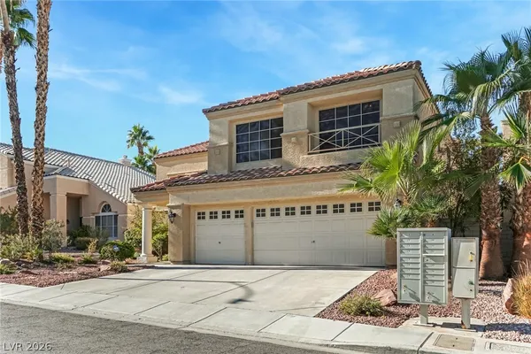 $875,000 | 7 Crown Valley Drive, Henderson, NV 89074