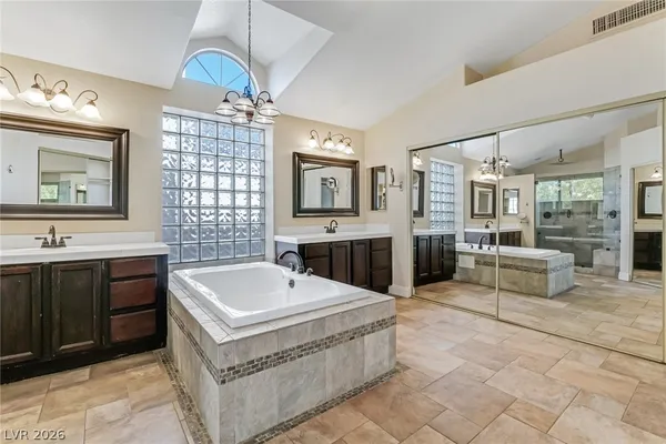 $875,000 | 7 Crown Valley Drive, Henderson, NV 89074