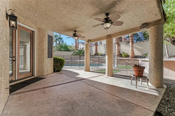 $875,000 | 7 Crown Valley Drive, Henderson, NV 89074