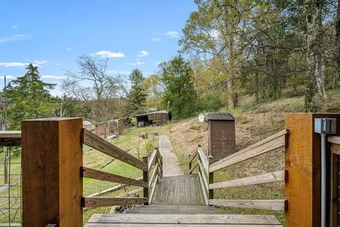 $575,000 | 4664 Highway 64 E Wartrace Tn 37183 East, Wartrace, TN 37183