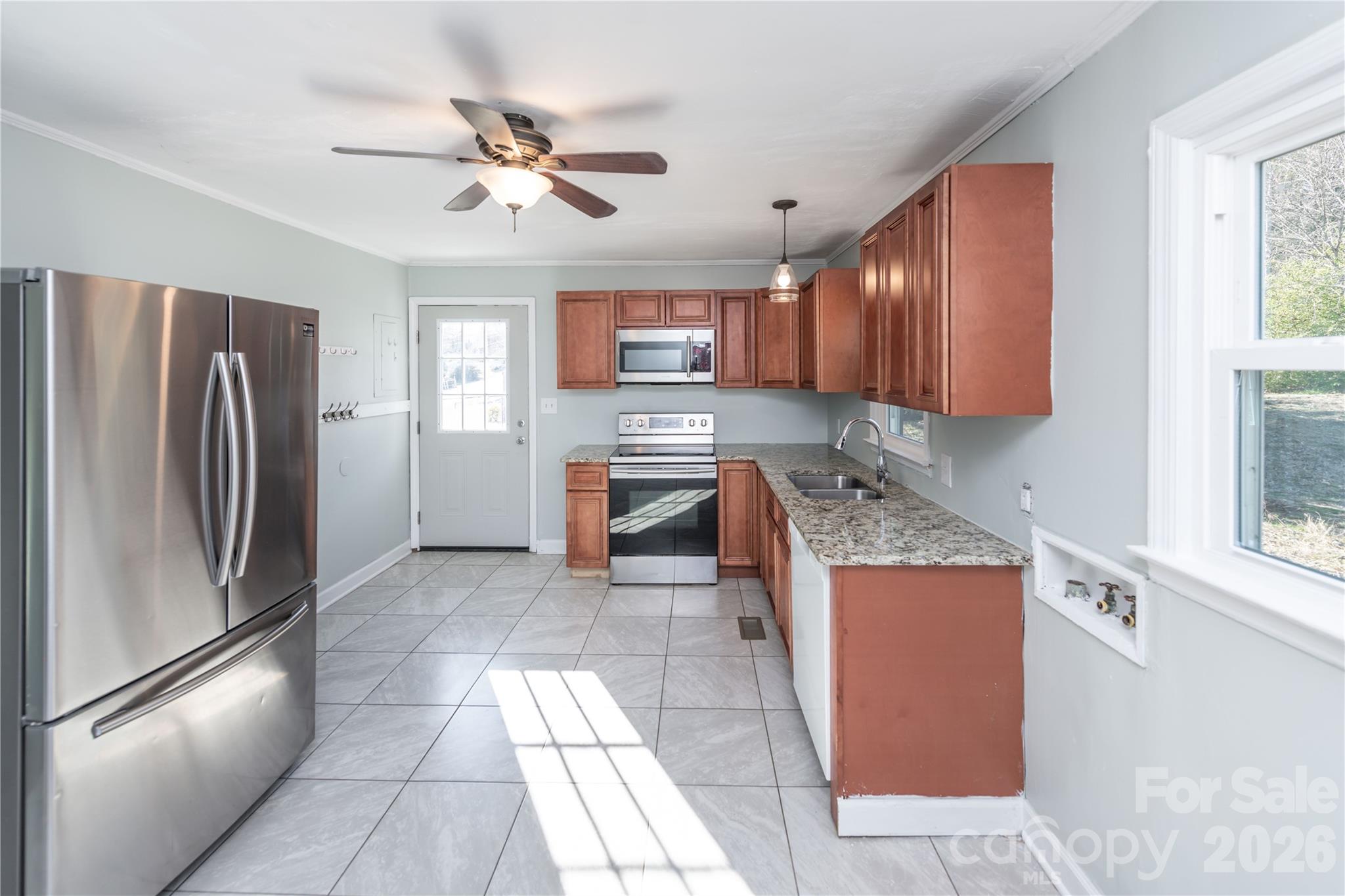 2271 Knowles Street Kannapolis, NC 28083 - Photo 12 of 26