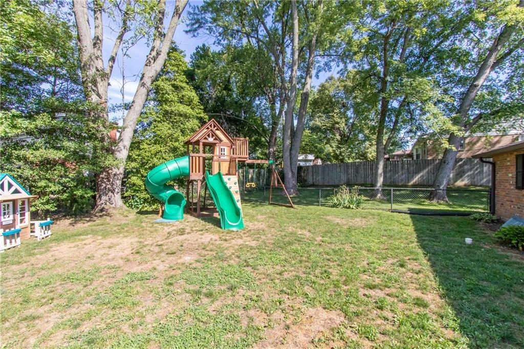 3110 Taylor Road Columbus, IN 47203 - Photo 32 of 33 Gallery Image 32