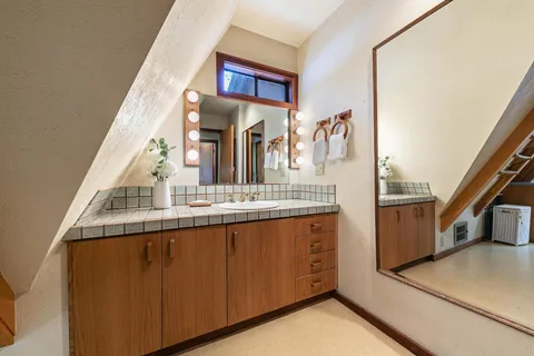 $799,000 | 10211 Thomas Drive, Truckee, CA 96161