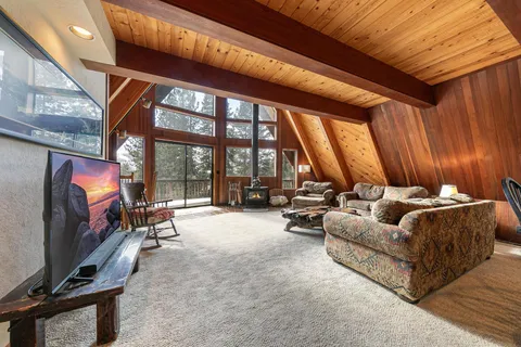 $799,000 | 10211 Thomas Drive, Truckee, CA 96161