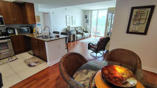 $3,150 | 450 North Federal Highway, Unit 807, Boynton Beach, FL 33435