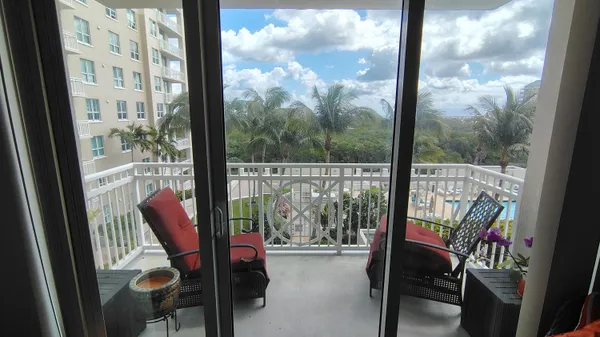 $3,150 | 450 North Federal Highway, Unit 807, Boynton Beach, FL 33435