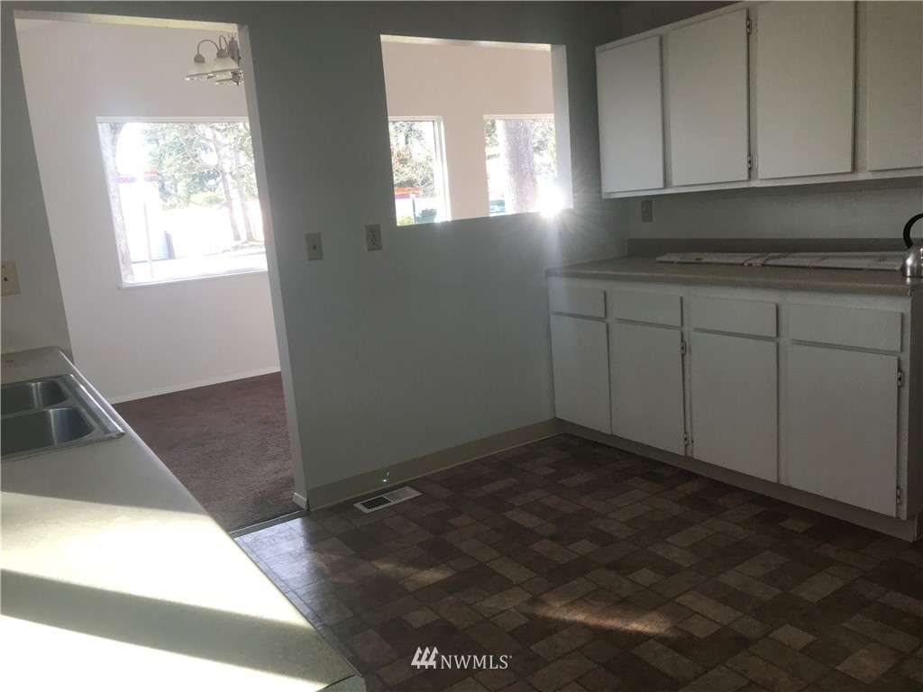 8519 Phillips Road Southwest Lakewood, WA 98498 - Photo 14 of 23