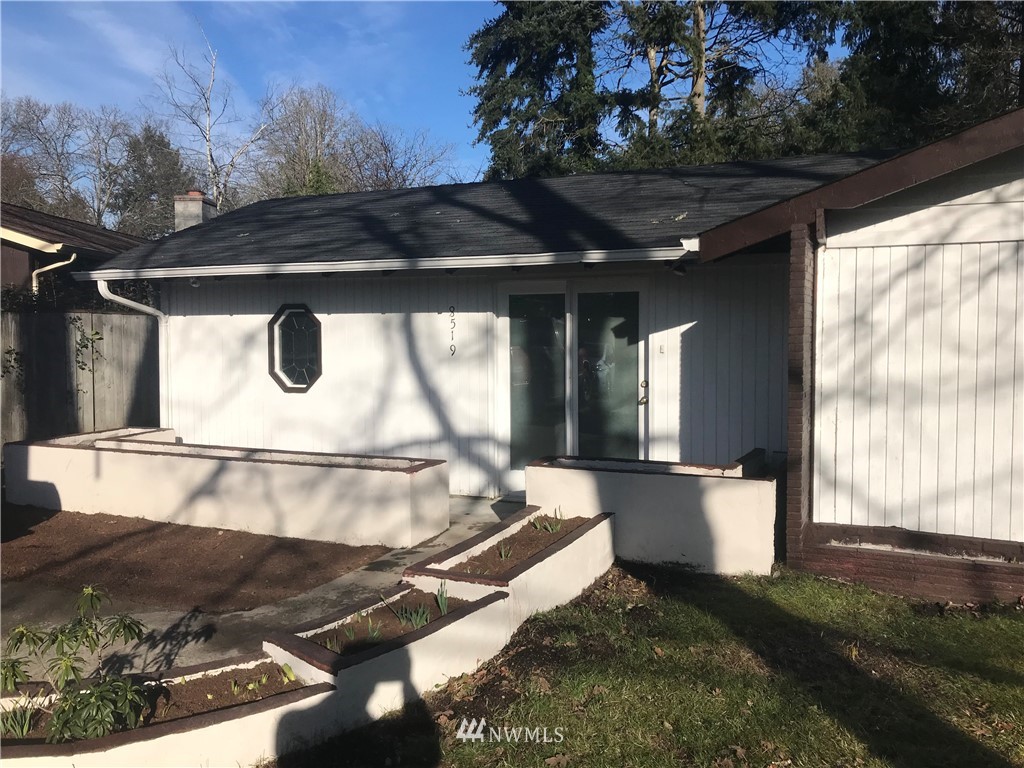 8519 Phillips Road Southwest Lakewood, WA 98498 - Photo 3 of 23