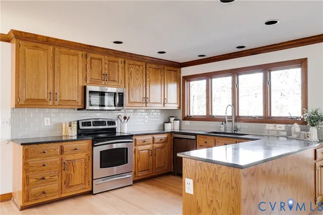 $715,000 | 7493 Hidden Lake Circle, Mechanicsville, VA 23111