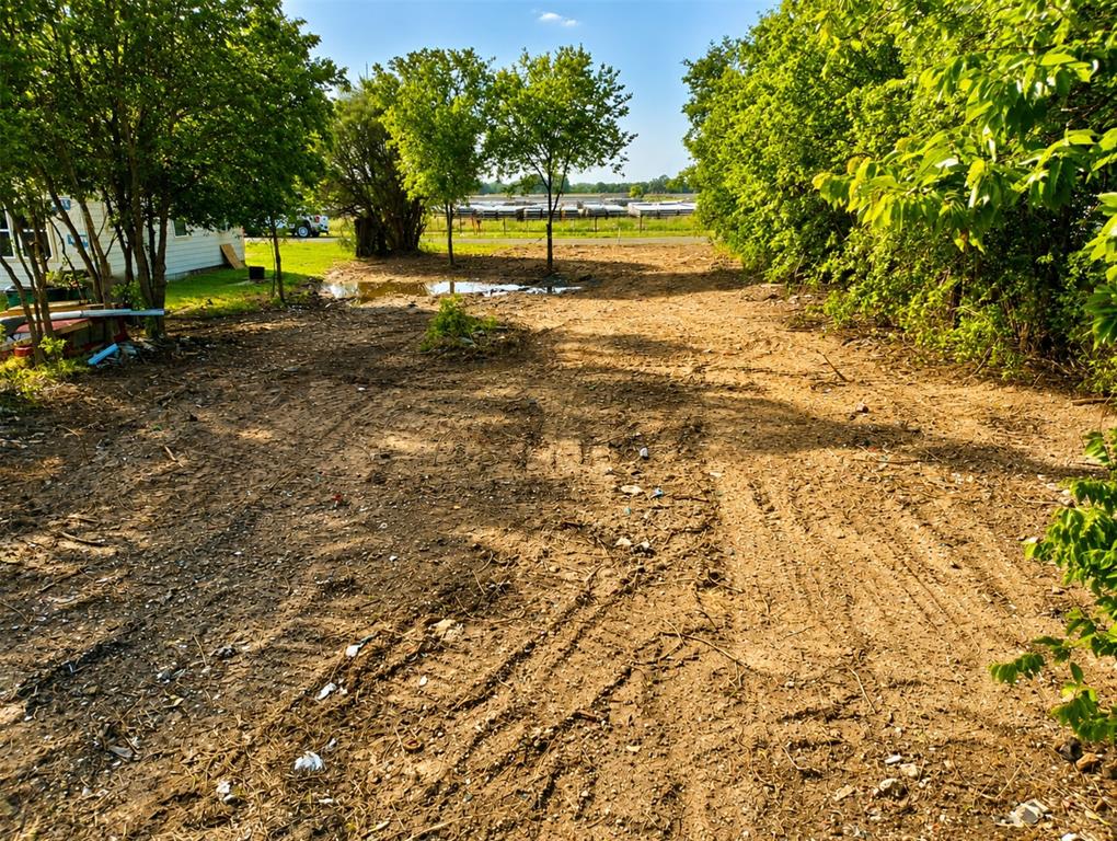 992 Lincoln City Road Waco, TX 76705 - Photo 3 of 9