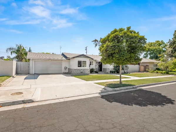 $439,000 | 519 West Rialto Avenue, Fresno, CA 93705