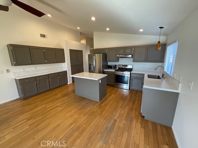 25858 Webster Place Stevenson Ranch, CA 91381 - Photo 9 of 23