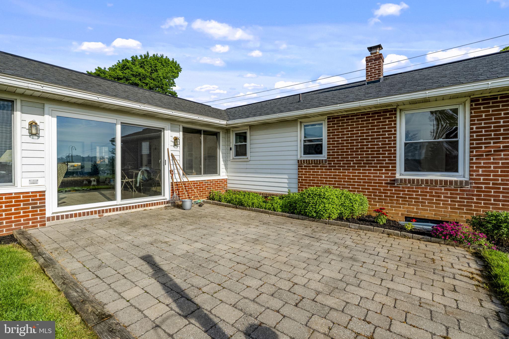 2136 Hobson Road Lancaster, PA 17602 - Photo 10 of 52