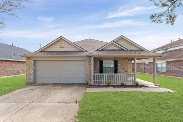 $1,900 | 3120 Wild Turkey Lane, Pearland, TX 77581