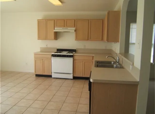 $1,900 | 3120 Wild Turkey Lane, Pearland, TX 77581