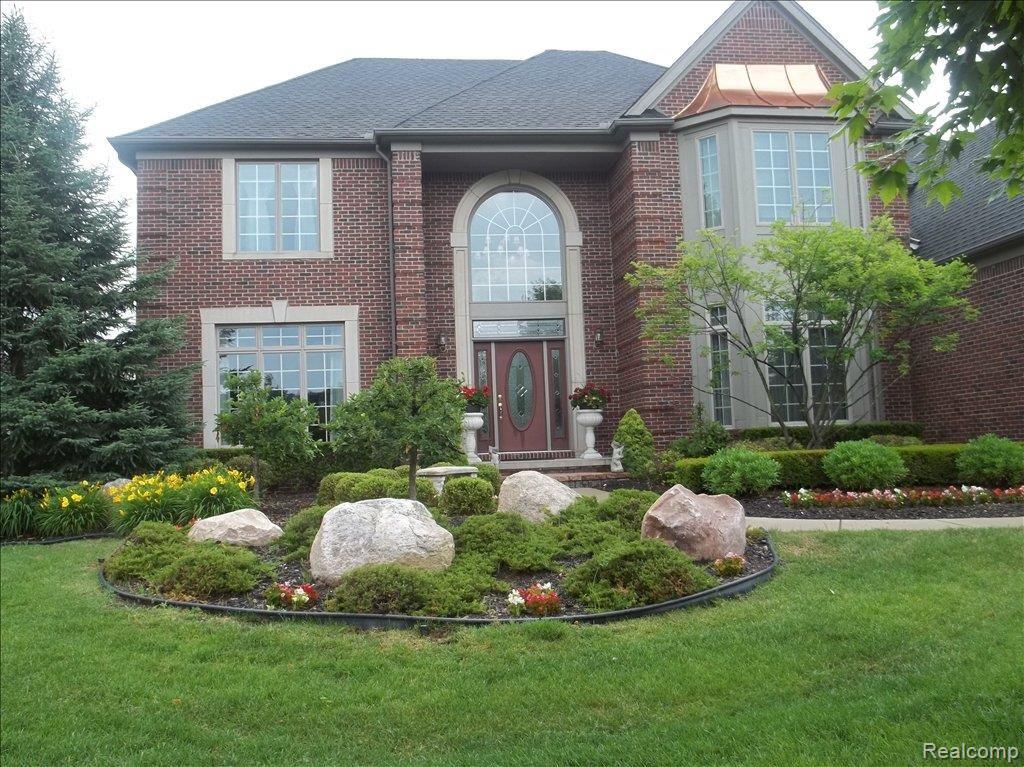 1155 Autumnview Drive Rochester, MI 48307 - Photo 1 of 20 100_0352