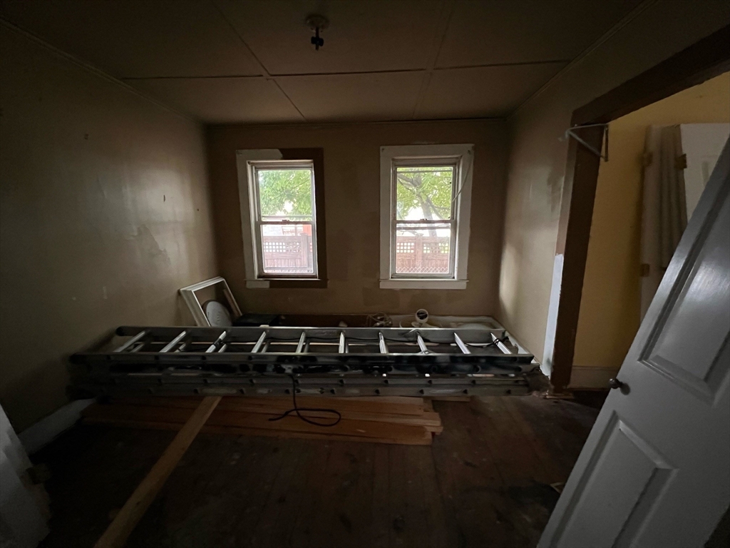 15 Manhattan Street Springfield, MA 01109 - Photo 9 of 18 Gallery Image 9