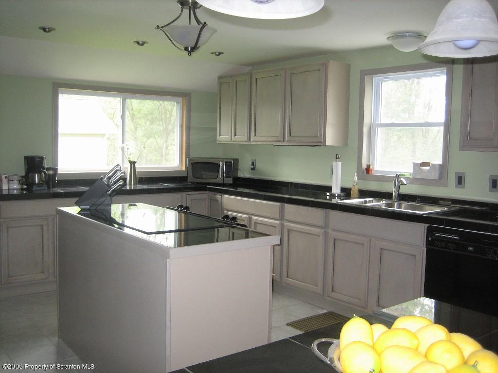 333 Scott Road Clarks Summit, PA 18411 - Photo 8 of 12 Gallery Image 8
