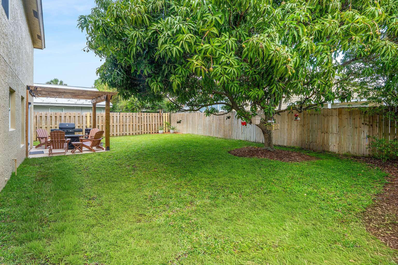6211 Drake Street Jupiter, FL 33458 - Photo 37 of 39 037_Allen.37
