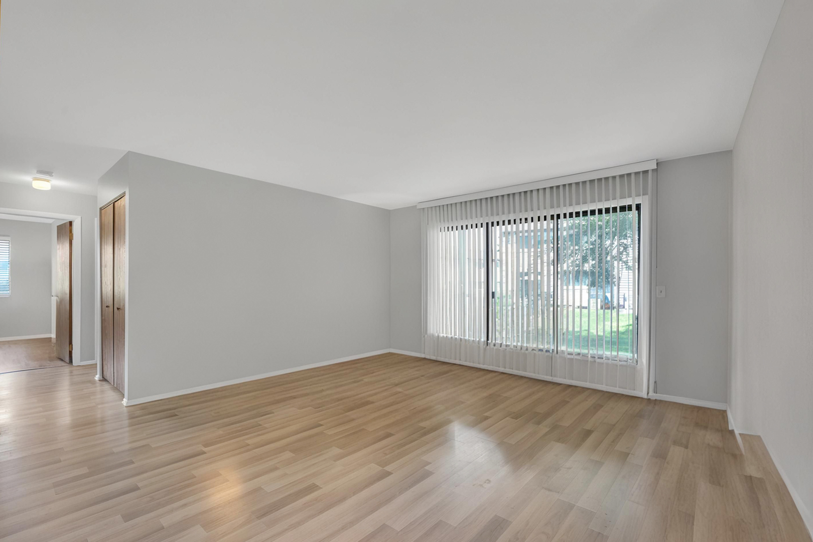 1538 Springview Court, Unit A1 Wheeling, IL 60090 - Photo 7 of 31