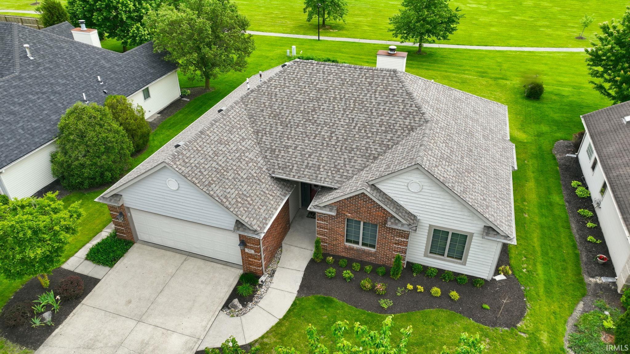 921 Autumn Ridge Lane Fort Wayne, IN 46804 - Photo 4 of 36 Gallery Image 4