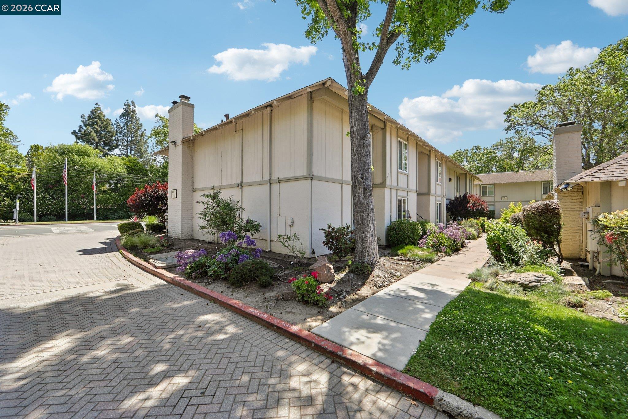 825 Oak Grove Road, Unit 40 Concord, CA 94518 - Photo 26 of 38