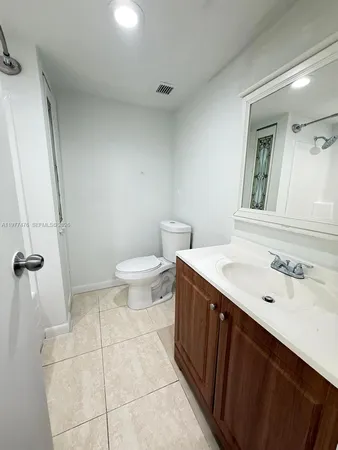 $1,990 | 13499 Biscayne Boulevard, Unit 1114, North Miami, FL 33181