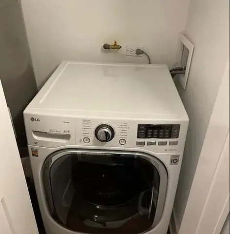 $749,000 | 1810 West Touhy Avenue, Chicago, IL 60626