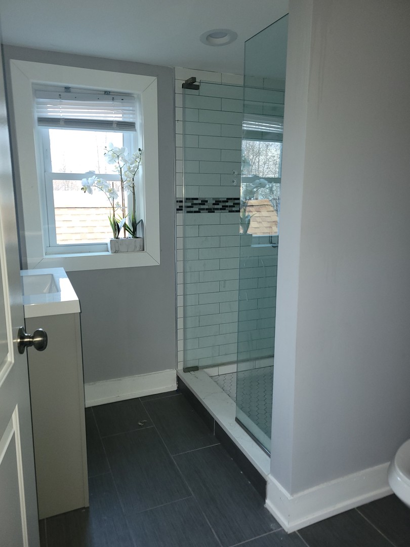 1810 West Touhy Avenue Chicago, IL 60626 - Photo 4 of 24