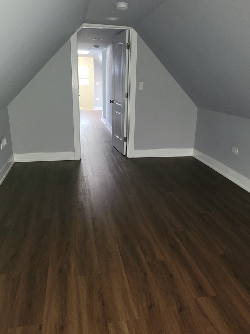 1810 West Touhy Avenue Chicago, IL 60626 - Photo 6 of 24