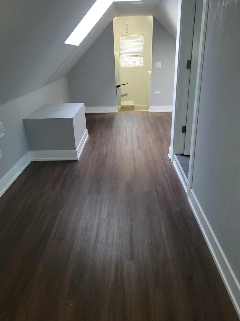 1810 West Touhy Avenue Chicago, IL 60626 - Photo 9 of 24