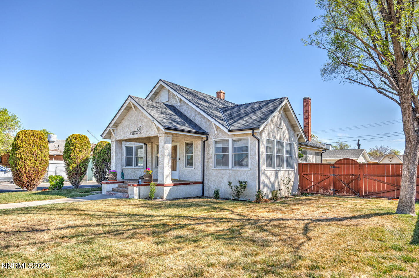 65 South Bailey Street Fallon, NV 89406 - Photo 33 of 34 a view of a house with a snow in the yard