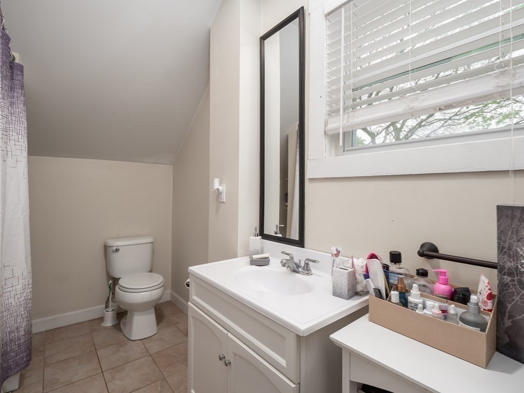 343 Anthony Street Fall River, MA 02721 - Photo 25 of 26 Gallery Image 25