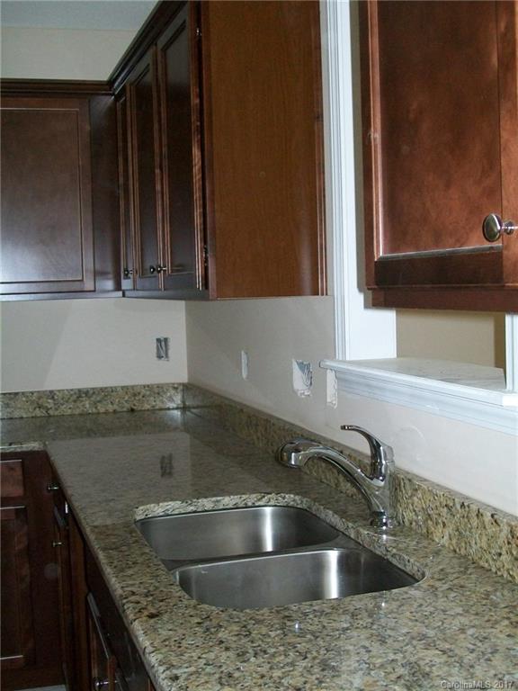 172 Pheasant Ridge Circle, Unit 5 York, SC 29745 - Photo 7 of 16 Gallery Image 7