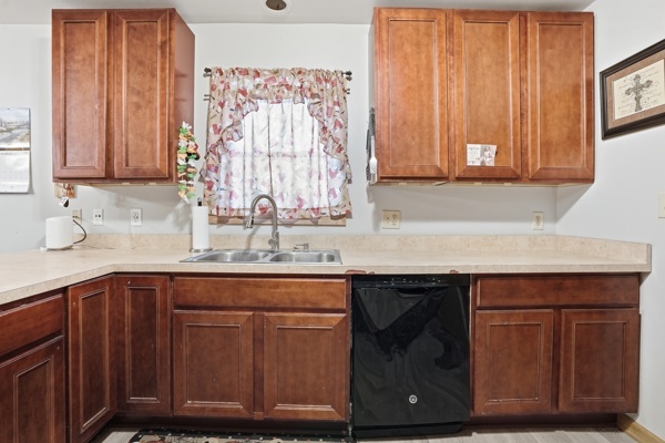 421 Nobes Avenue Lockport, IL 60441 - Photo 7 of 18