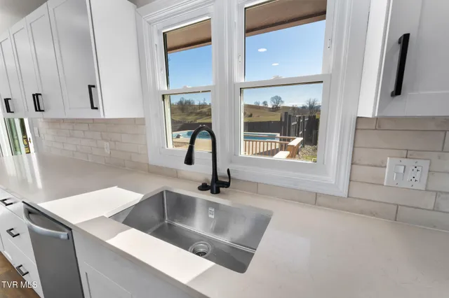 $369,000 | 105 South Monte Vista Drive, Glade Spring, VA 24340