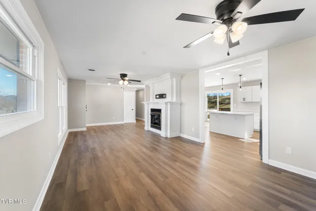 $369,000 | 105 South Monte Vista Drive, Glade Spring, VA 24340