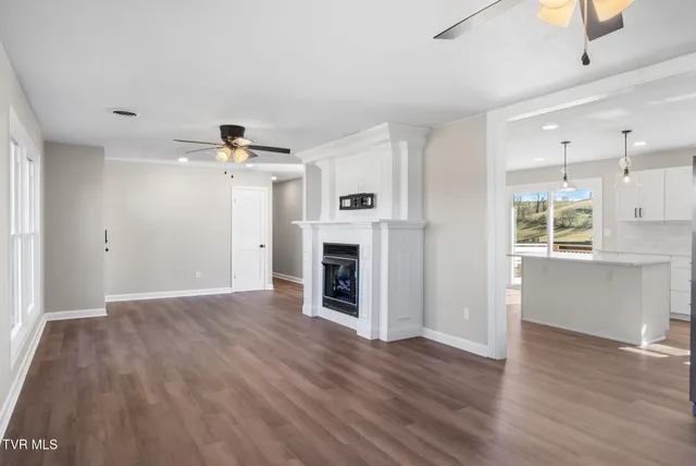 $369,000 | 105 South Monte Vista Drive, Glade Spring, VA 24340