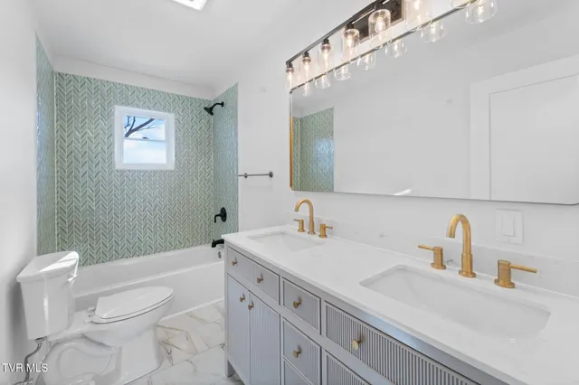 $369,000 | 105 South Monte Vista Drive, Glade Spring, VA 24340