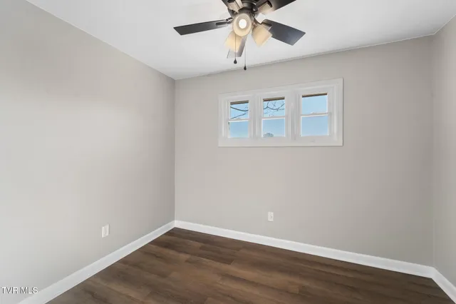 $369,000 | 105 South Monte Vista Drive, Glade Spring, VA 24340