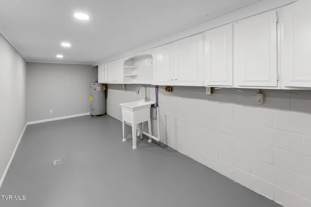 $369,000 | 105 South Monte Vista Drive, Glade Spring, VA 24340