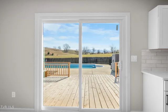 $369,000 | 105 South Monte Vista Drive, Glade Spring, VA 24340